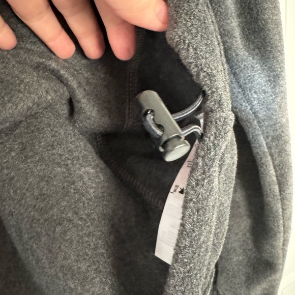 Columbia Men’s Gray Fleece Quarter Zip with KC Home Town Patch - Picture 6 of 8